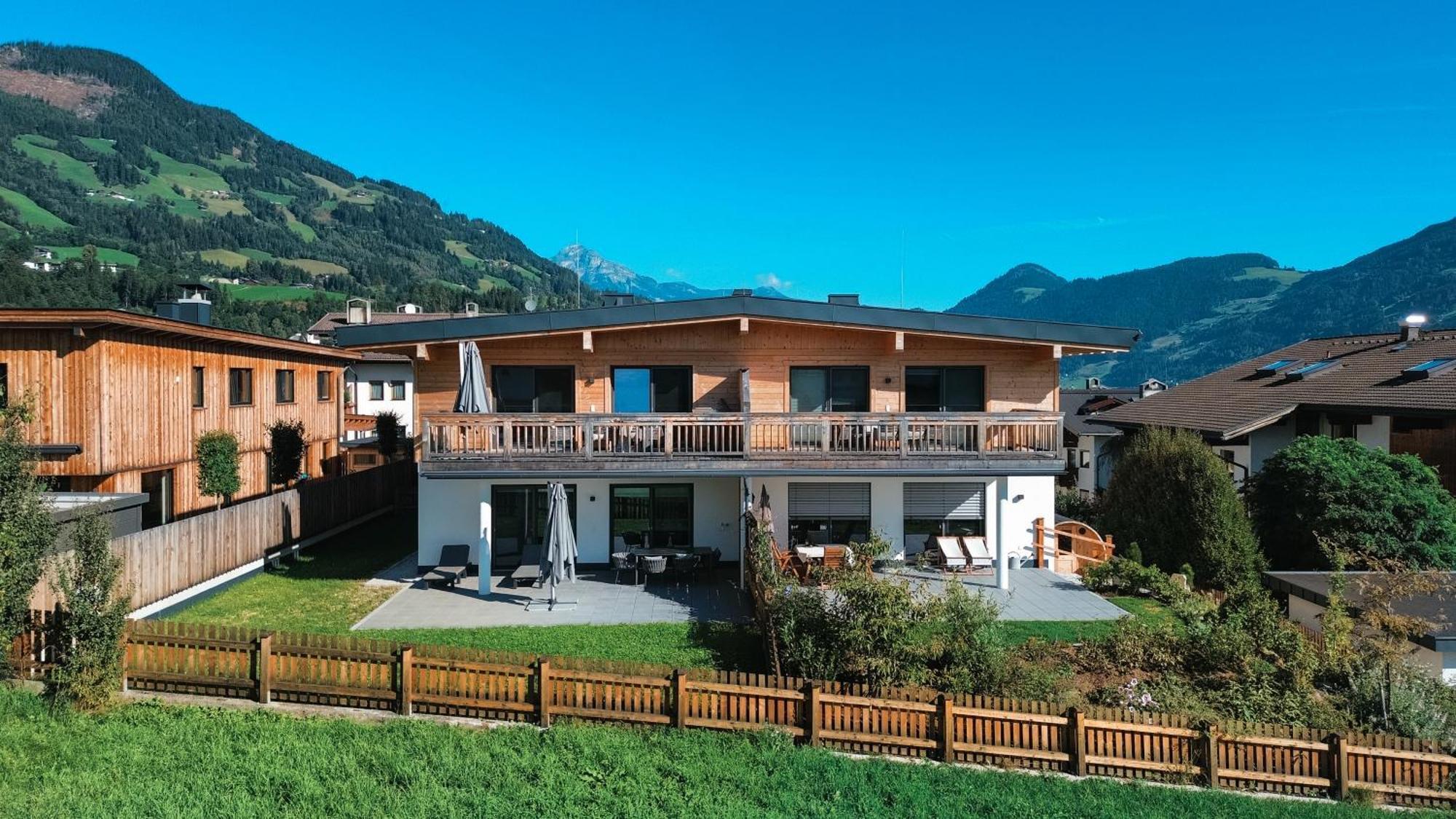 Veronikas Relax & Family Suite - Sun Terrace And Car Park By Alpenluxus Appartements Fügen Екстериор снимка